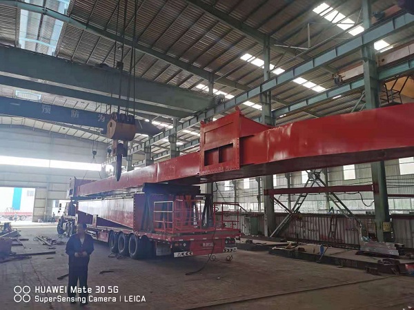 起重機(jī)發(fā)貨現(xiàn)場